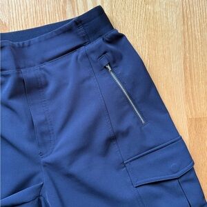 Athleta Cargo Pants Women’s 12P Navy Blue Zip Pocket Performance Travel